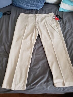 🏌‍♂️PGA Tour Khaki Beige Men’s Dress Pants 🏌‍♂️
